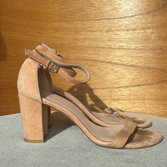 Stuart Weitzman Nearly Nude Dolce Suede Heels - Picture 3 of 11